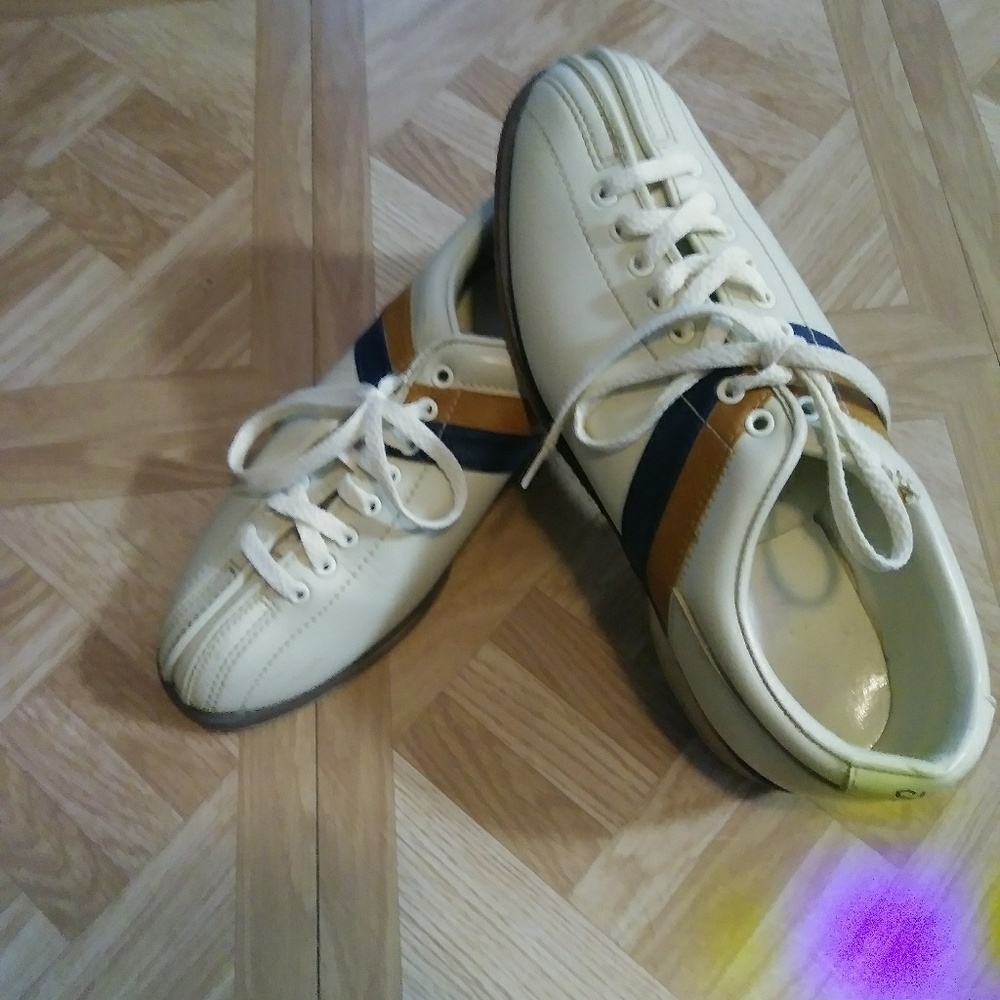 Mens vintage striker bowling shoes 8.5